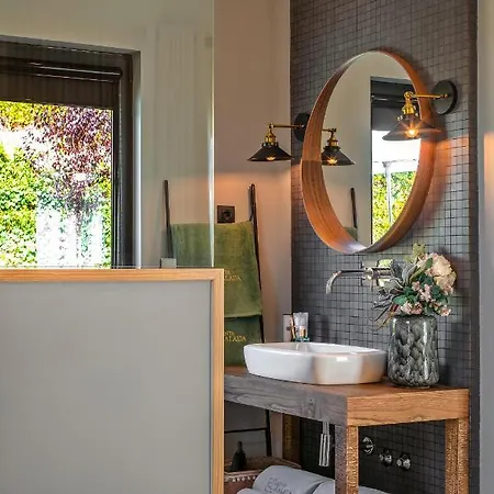 Quinta Da Salada - *